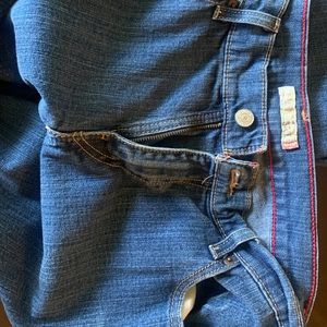 Levi’s 550 relaxed bootcut size m